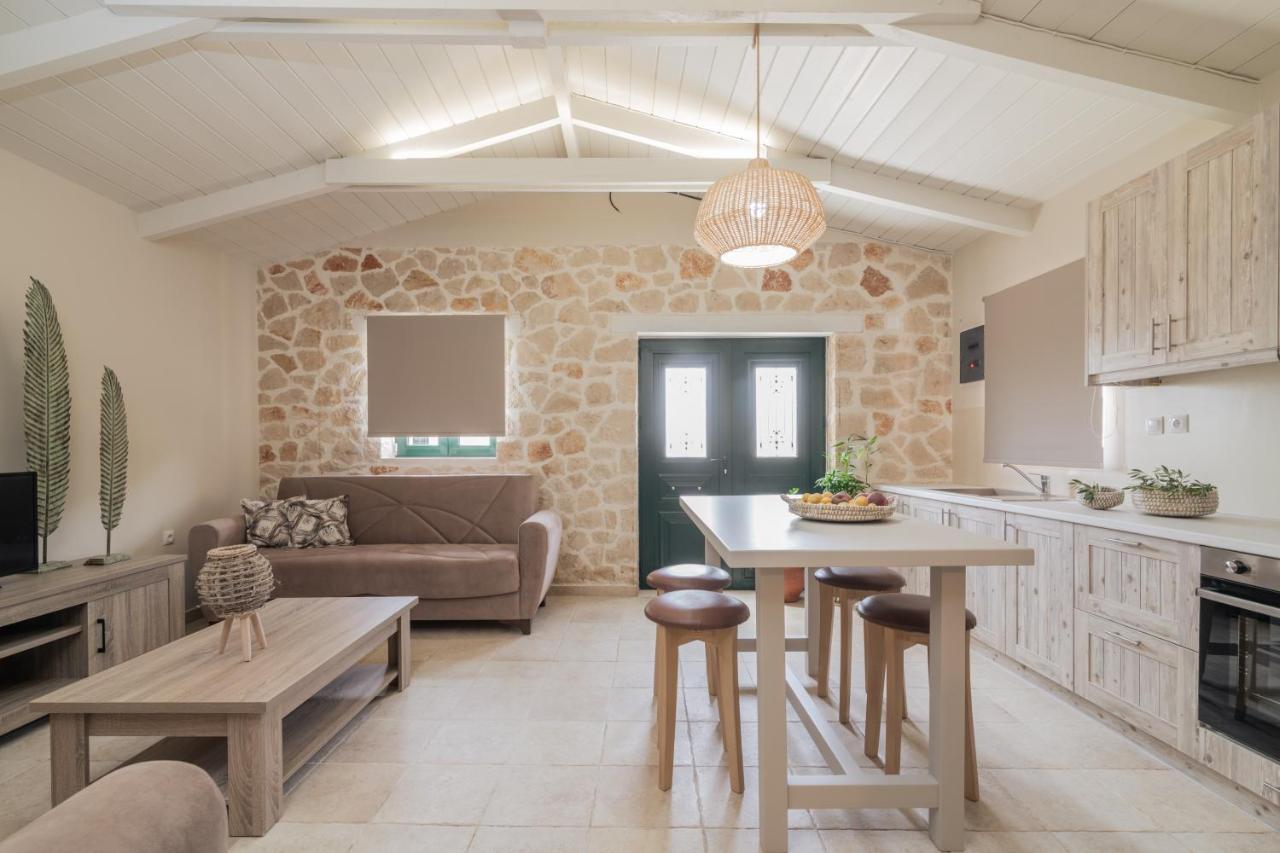 Milk And Honey Residence Romírion Esterno foto